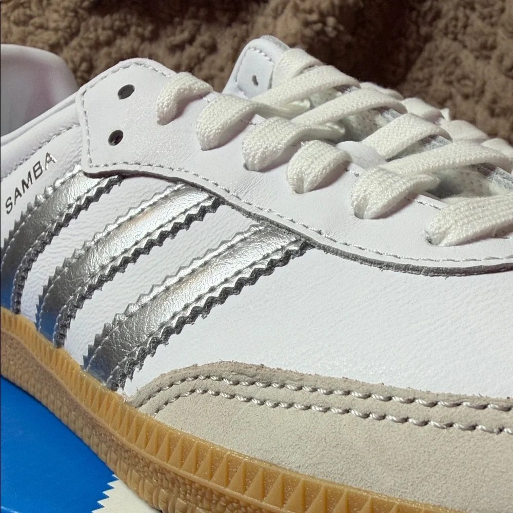 Adidas Women’s Samba OG White and Gum Sneakers - Picture 13 of 14